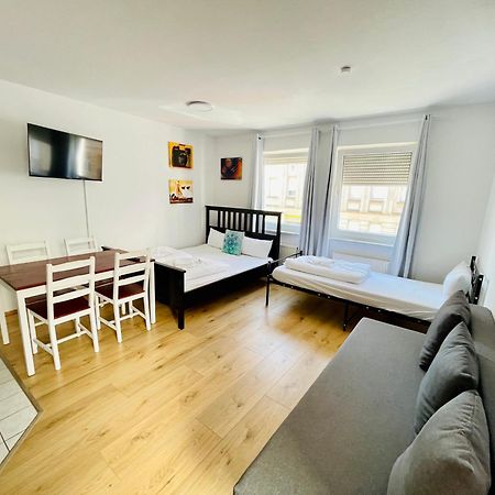 Studio Apartment In Stoetteritz With Balcony - Great Public Transport Links To The City Лейпциг Экстерьер фото